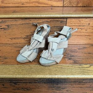 BCBGeneration Platform Heels - Size 9.5